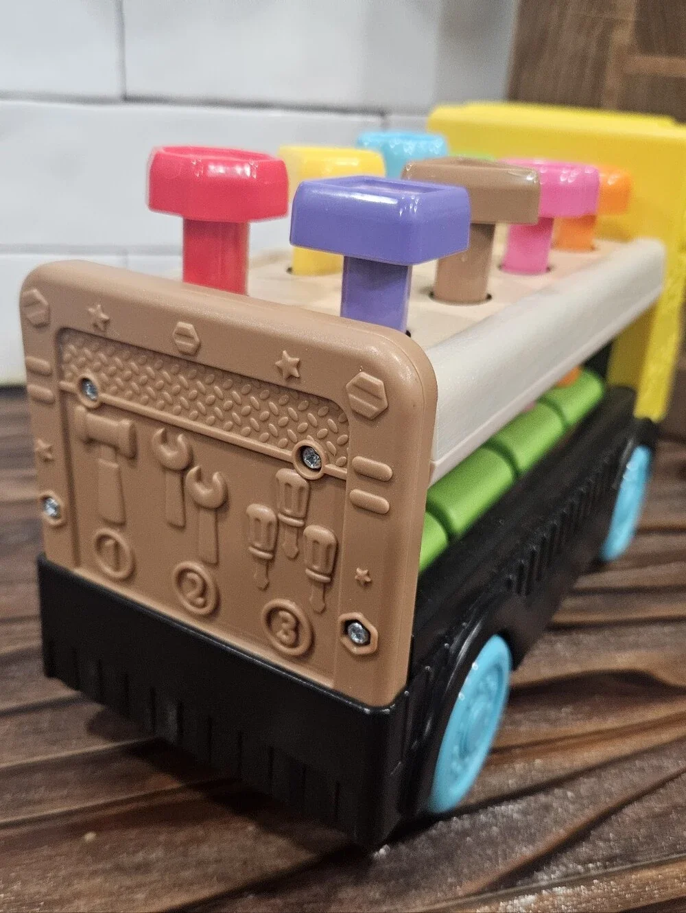 Leap Frog Tap A Peg Wooden Truck With Hammer Interactive Toy